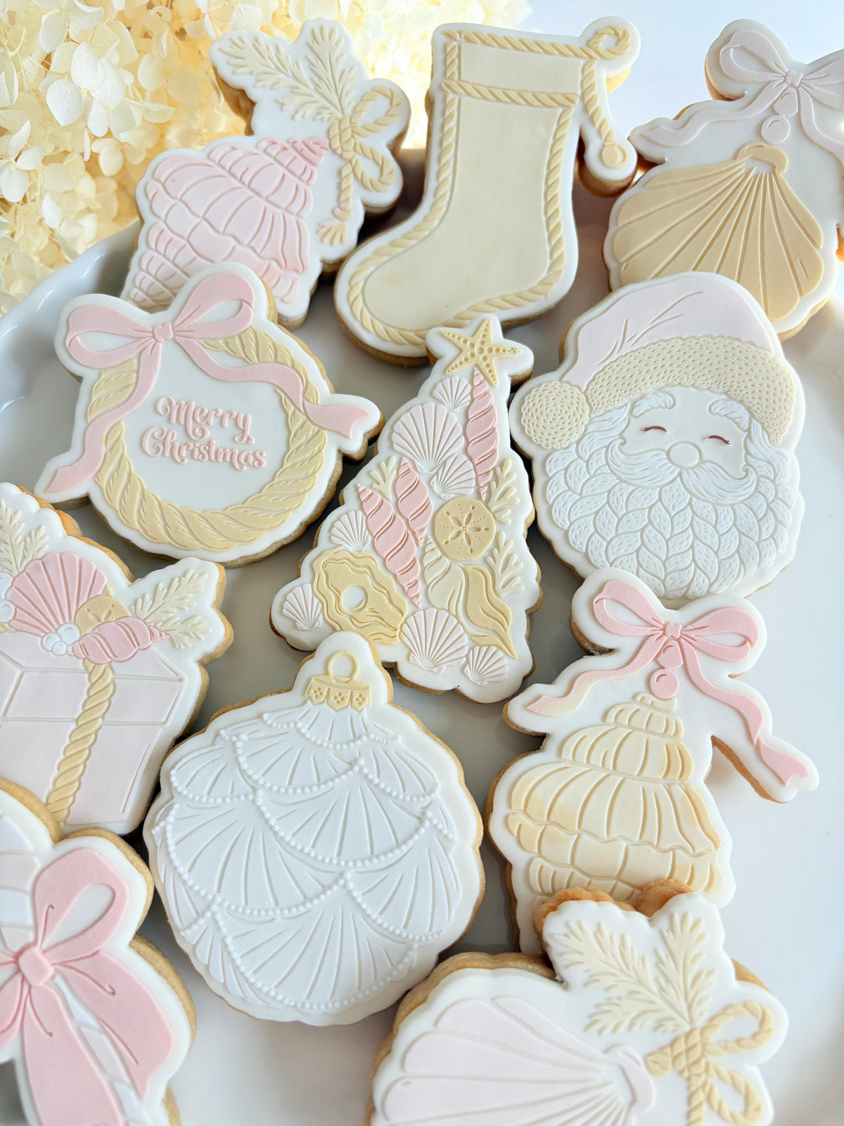 Pearl Shell Bauble Raised Cookie Stamp/Fondant Debosser & Cutter
