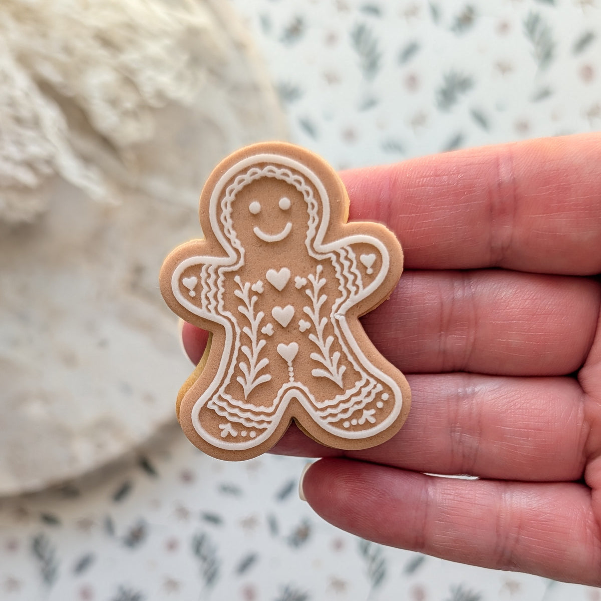 Gingerbread Person - Gingerbread Pattern Raised Cookie Stamp/Fondant Debosser & Cutter