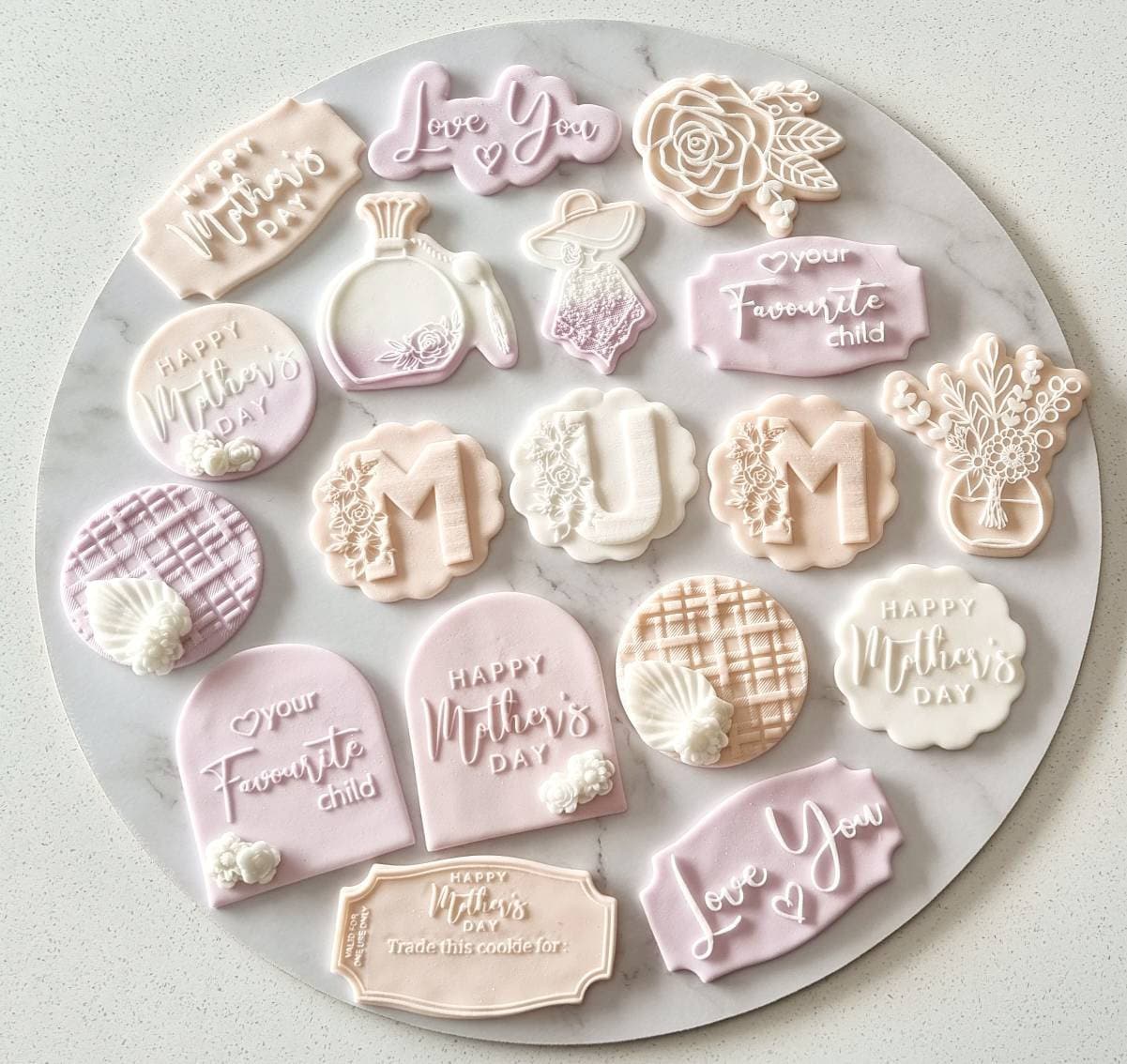 pattern cookie stamp cookie cutter baker bake baking cute beautiful design embosser debosser decorate fondant Perth Australia stampandimpress stamp & impress mothers day floral flower rose bunch beautiful mum flowers mama mother daisy