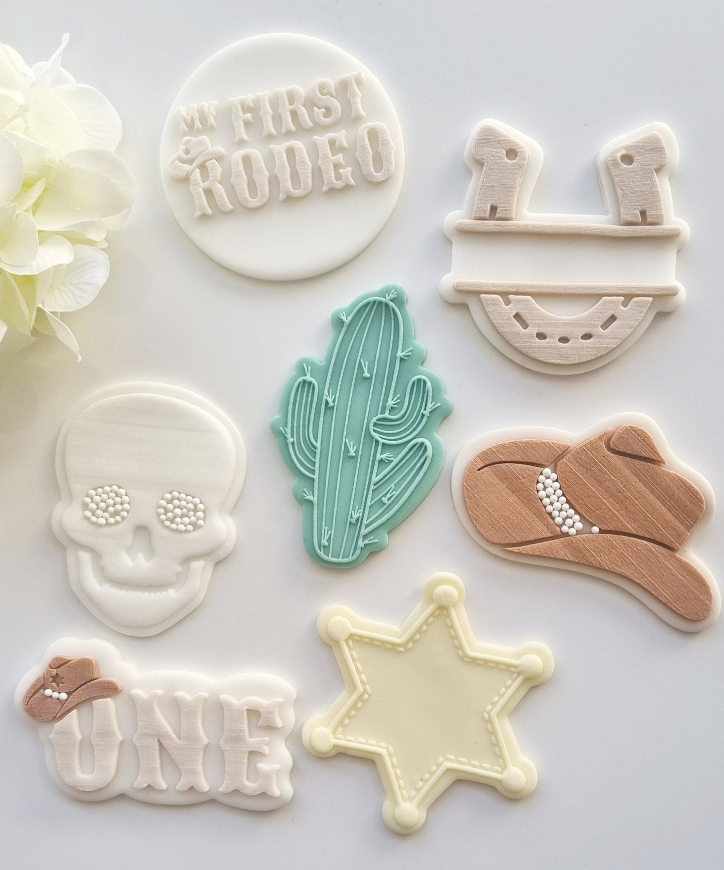 pattern cookie stamp cookie cutter baker bake baking cute beautiful design embosser debosser decorate fondant Perth Australia stampandimpress stamp & impress first rodeo theme western sheriff sherrif star badge horseshoe cowboy hat boots skull cactus