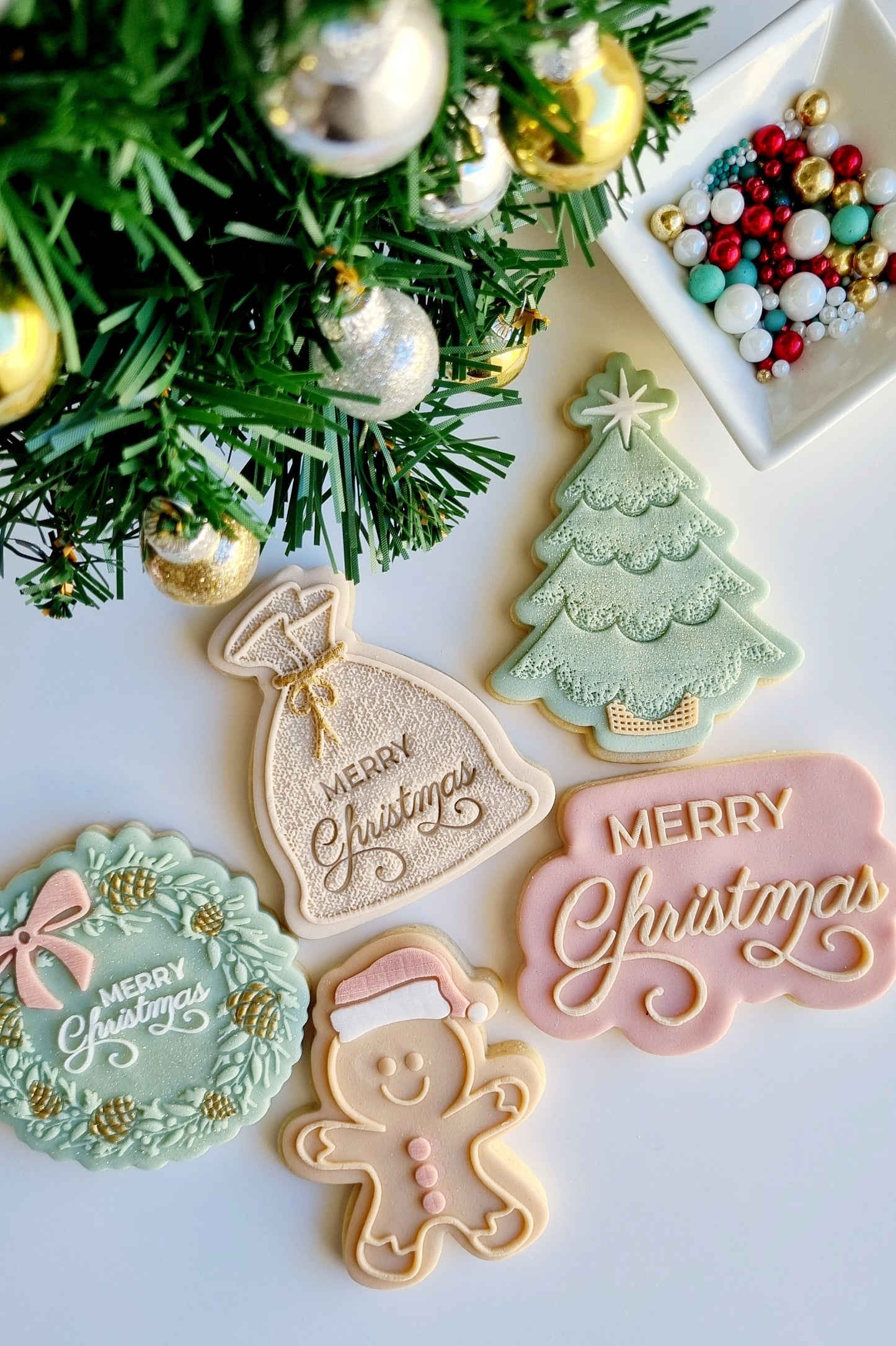 pattern cookie stamp cookie cutter baking decorate fondant Perth Australia custom stampandimpress stamp & impress christmas bauble tree candy cane santa sack merry christmas stocking wreath gingerbread man reindeer bon bon cracker snowflake present