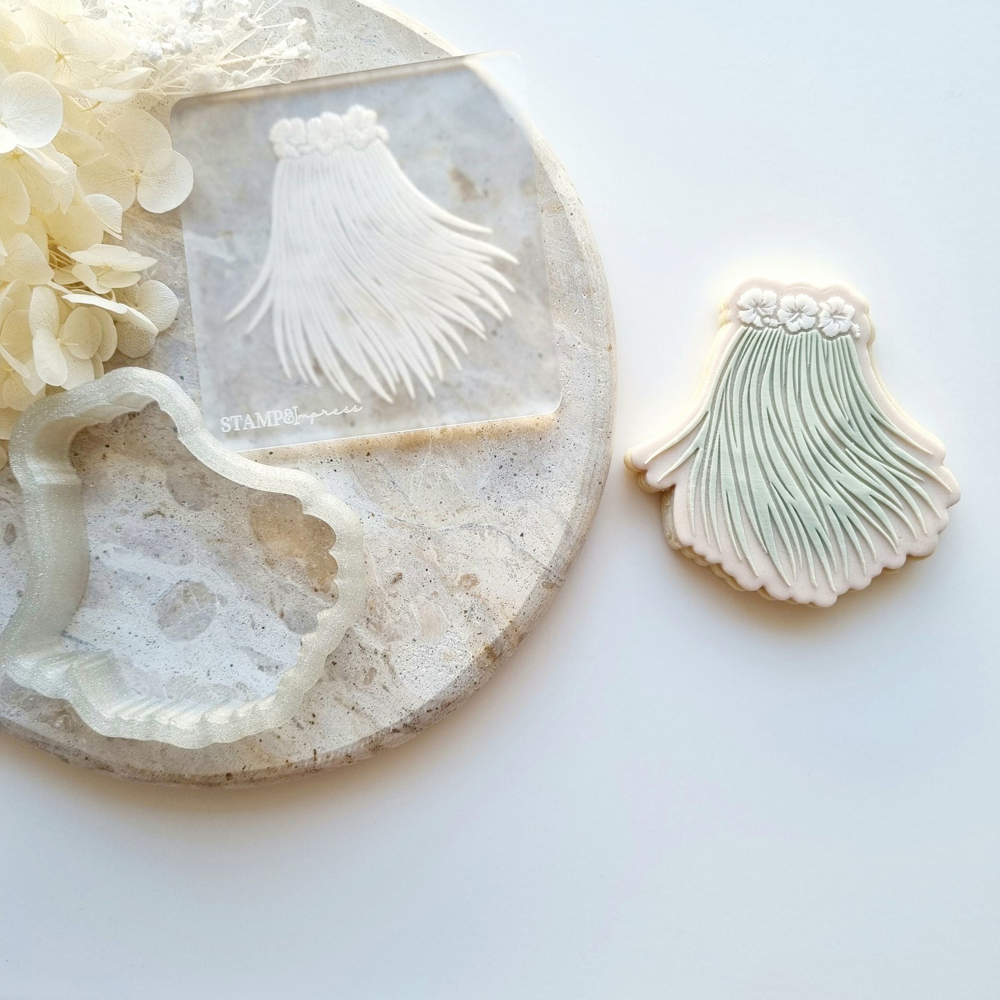 hula skirt lilo and stitch hawaii tropical flower frangipani cookie stamp cookie cutter stampandimpress