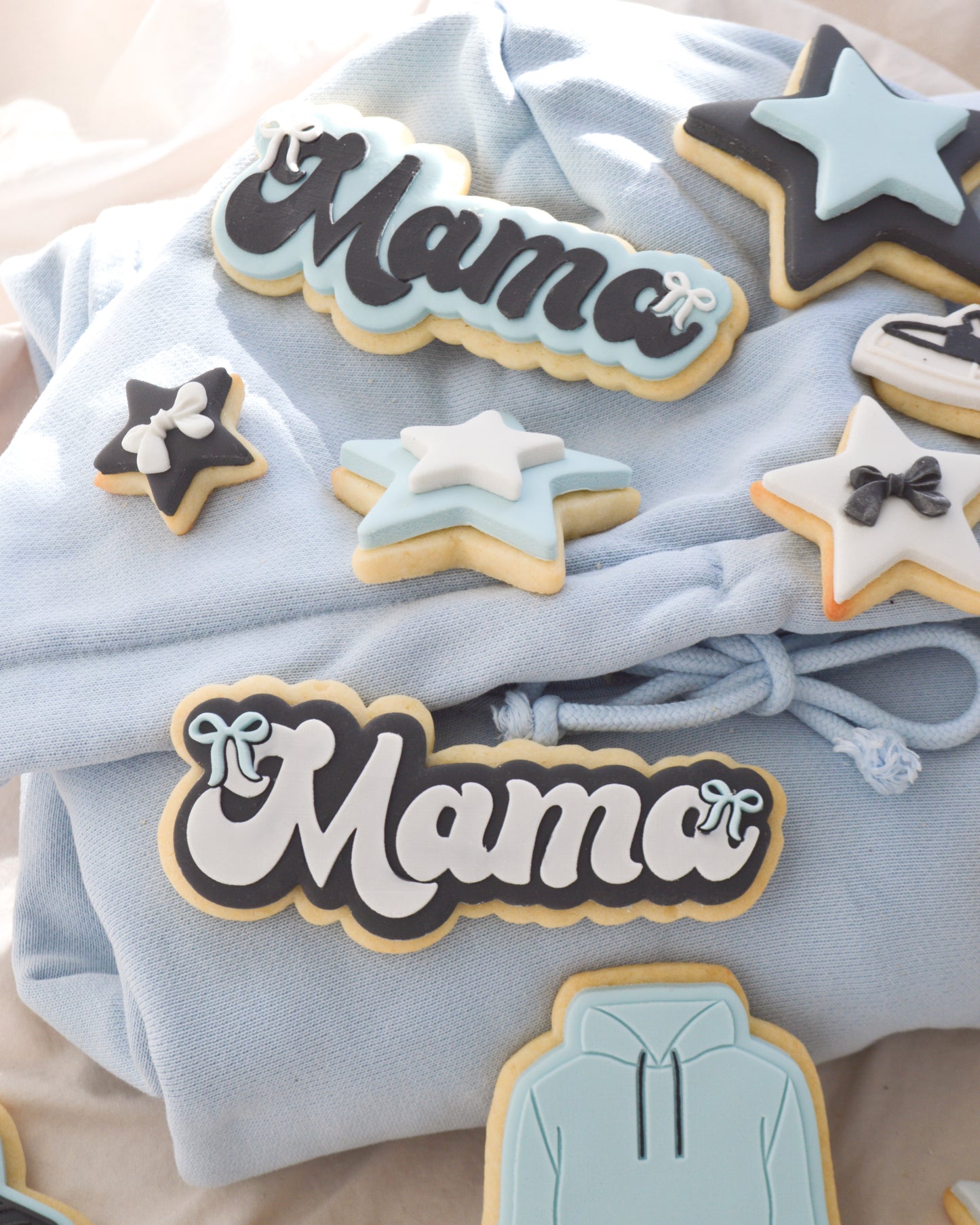 Mama with Bows Raised Cookie Stamp/Fondant Debosser & Cutter