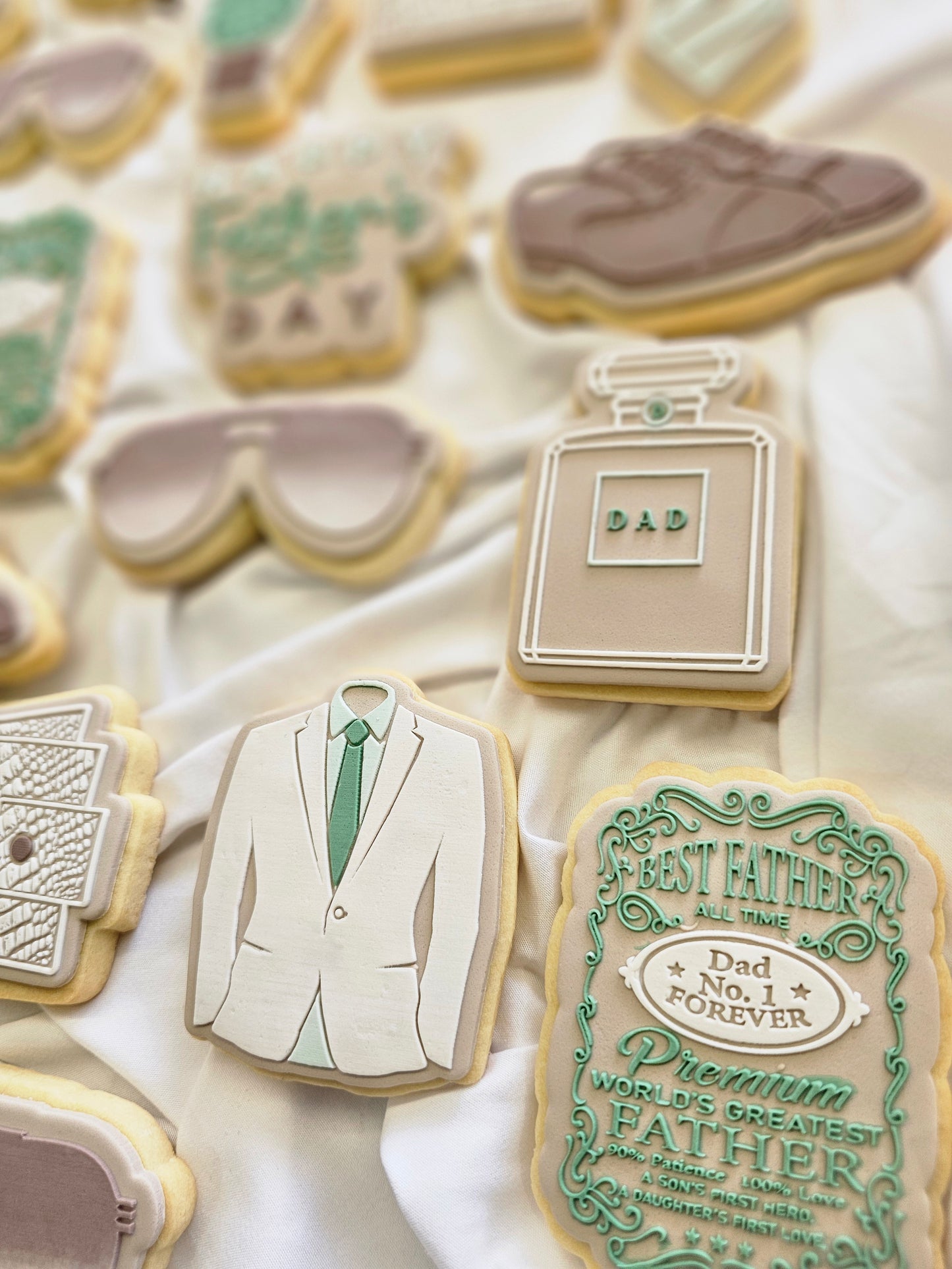 sunglasses glases happy fathers day dad wallet shoes jacket classy suave boujee cookie stamp cookie cutter stampandimpress father's day cookie stamps