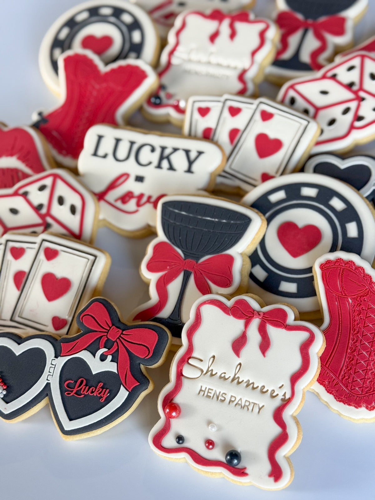 Lucky in love corsett red lips coupe cocktail glass playing cards casino dice poker chip lucky heart locket fondant cookie stamp cookie cutter stampandimpress