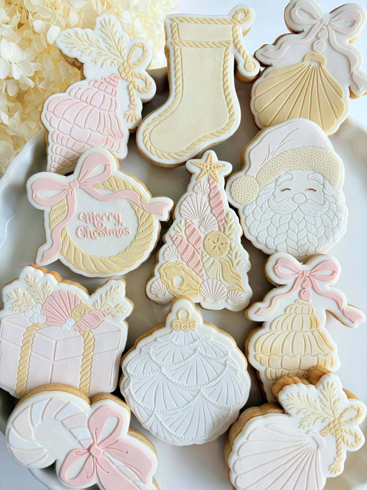 Pearl Shell Bauble Raised Cookie Stamp/Fondant Debosser & Cutter