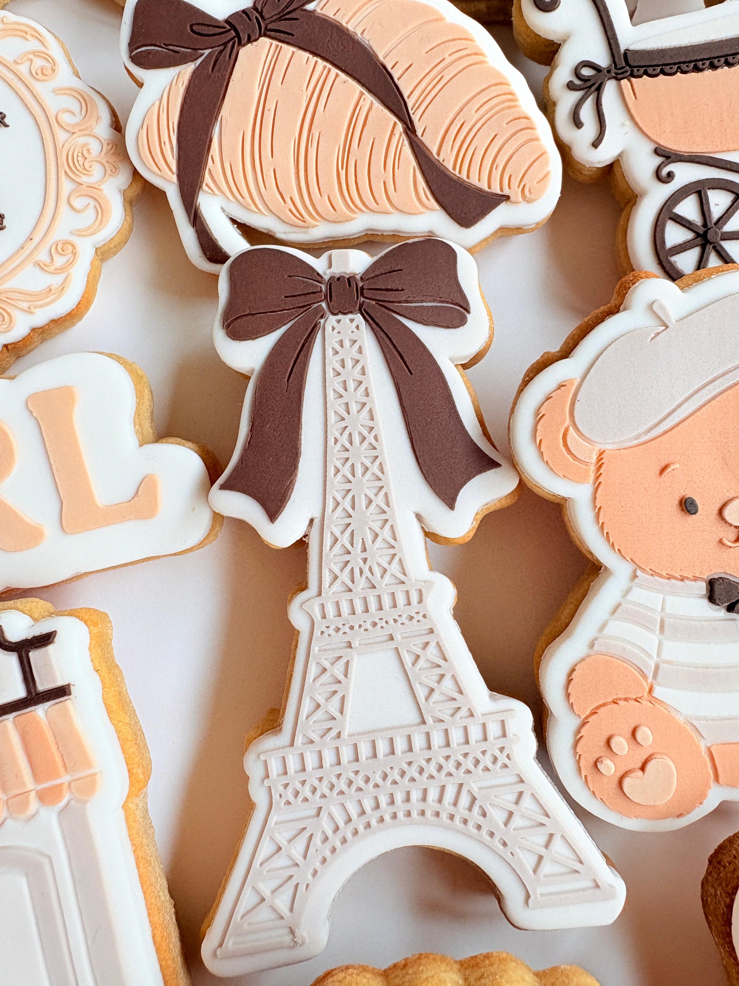 Eiffel Tower Raised Cookie Stamp/Fondant Debosser & Cutter