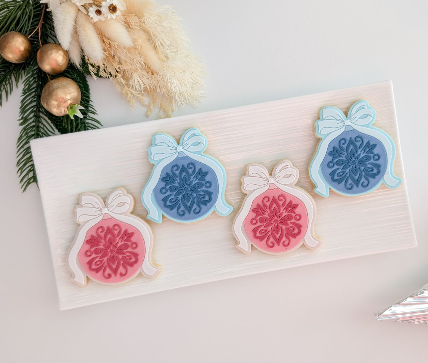 Christmas Bauble with Bow Raised Cookie Stamp/Debosser & Cutter