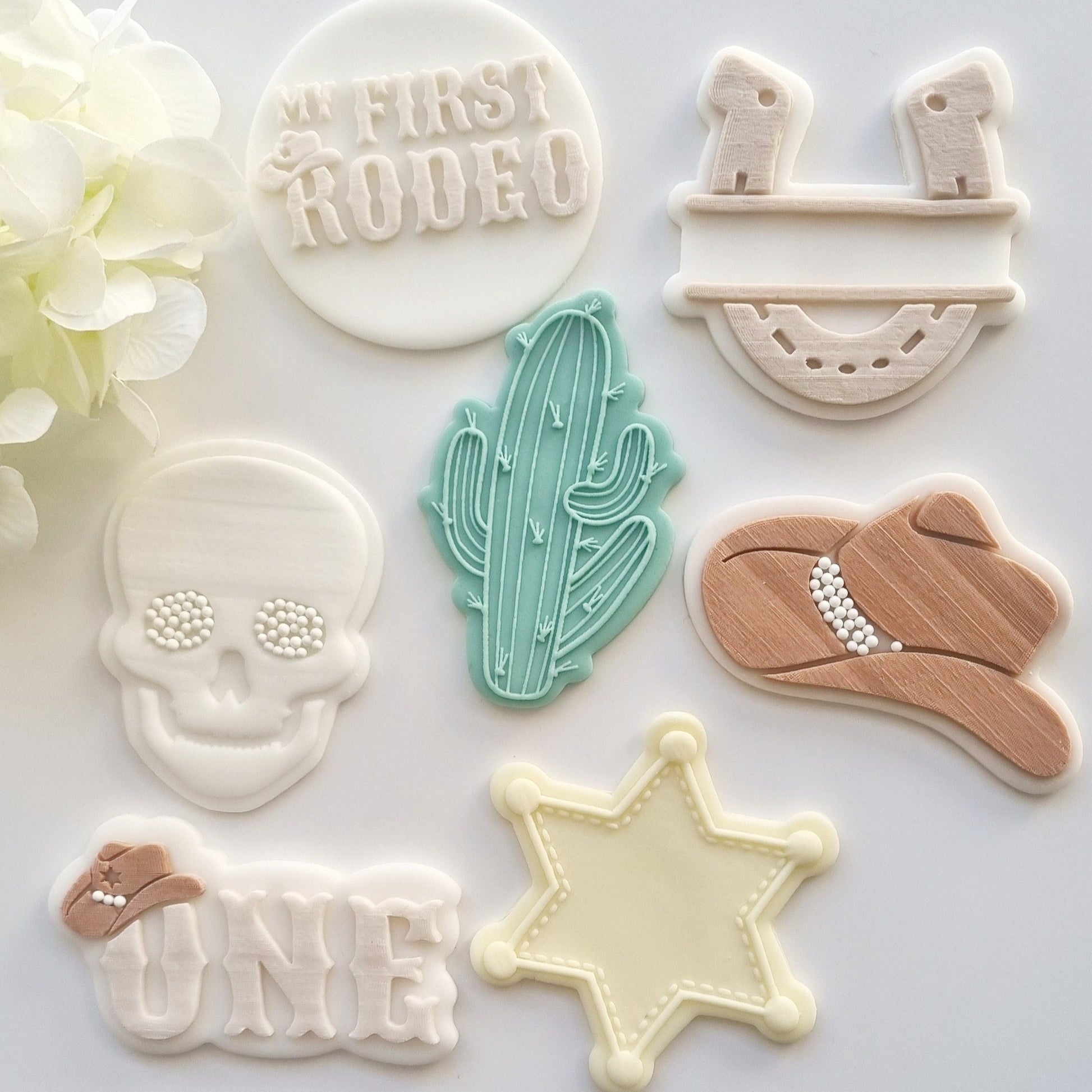 pattern cookie stamp cookie cutter baker bake baking cute beautiful design embosser debosser decorate fondant Perth Australia stampandimpress stamp & impress first rodeo theme western sheriff sherrif star badge horseshoe cowboy hat boots skull cactus