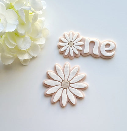 Daisy Flower Raised Cookie Stamp/Fondant Debosser & Cutter