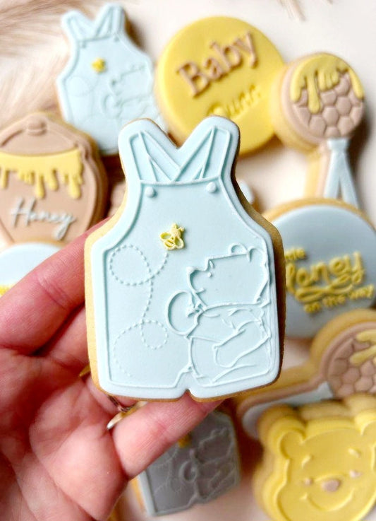 pattern cookie stamp cookie cutter beautiful pretty embosser debosser decorate fondant Perth stampandimpress stamp and impress stamp & impress birthday baby shower honey pot winnie the pooh drip onesie bear beehive bee hive a little honey on the way