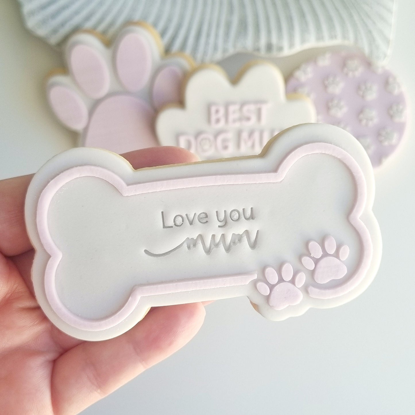 dog bone paw print paws bluey puppy dog mum dog dad dog house fondant debosser cookie stamp cookie cutter stampandimpress