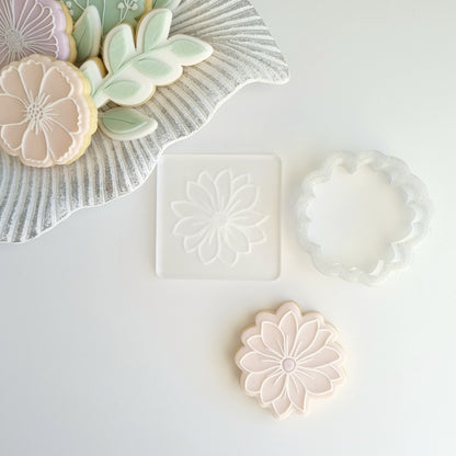 cookie stamp cookie cutter flower daisy sunflower realistic bouquet leaves leaf bunch of flowers stem mothers day birthday mum flowers stampandimpress stamp and impress