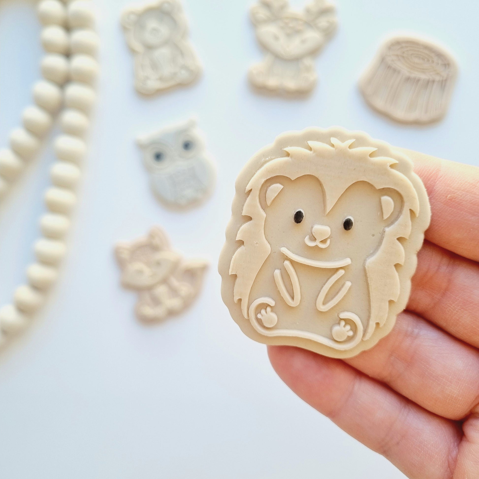 mini woodland animals hedgehog fox bear tree stump bark owl deer forrest woodlands animal racoon skunk cookie stamp cookie cutter debosser embosser stamp and impress stamp & impress