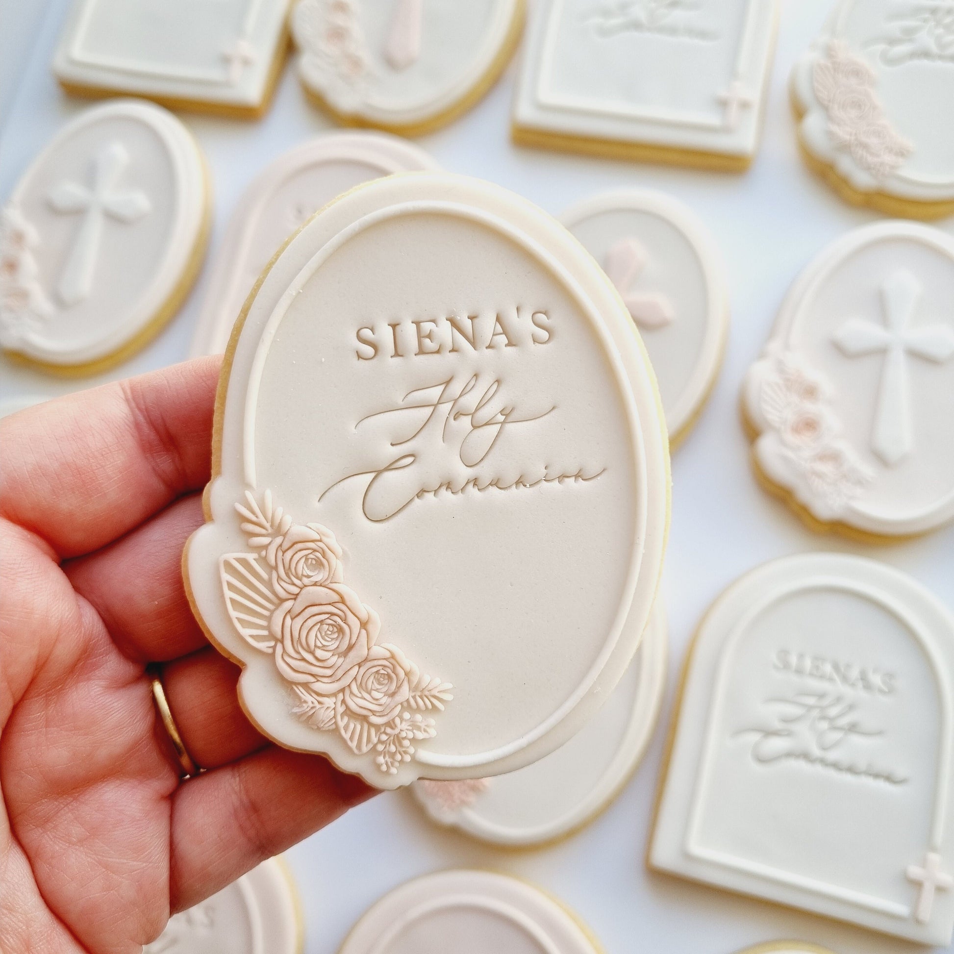 oval cross floral flower border church communnion holy baptism christening arch cookie stamp cookie cutter stampandimpress fondant debosser