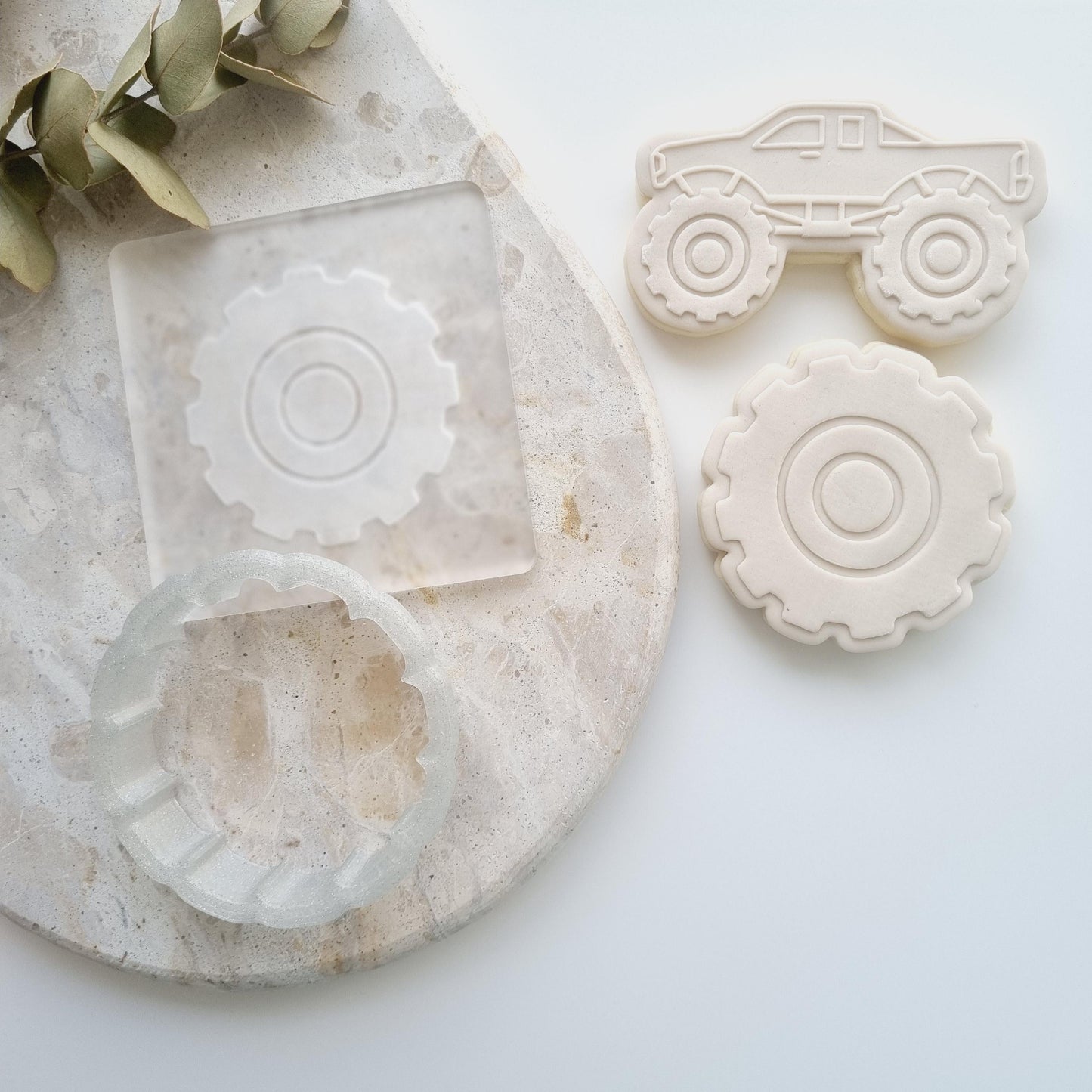 Wheel/Tyre Raised Cookie Stamp/Fondant Debosser & Cutter