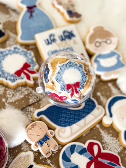 Wreath with Bow Raised Cookie Stamp/Debosser & Cutter