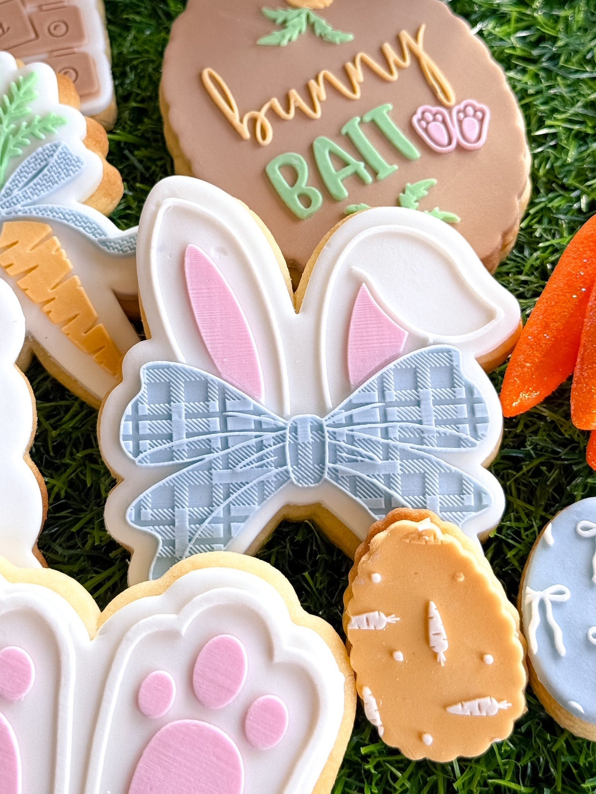 easter bunny bow ears tartan texture rabbit ears fondant cookie stamp debosser stampandimpress